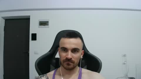 Victor online show from February 2025 07:08:02 PM