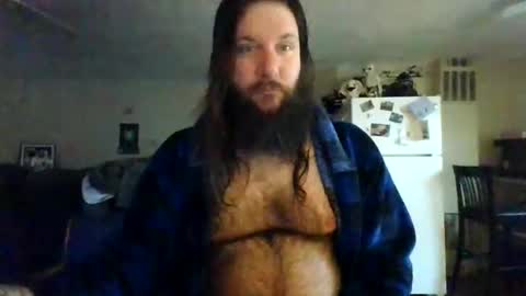 Snapshot of mudge chatting on January 2025 12:30:01 PM Mudge online show from January 2025 12:30:01 PM