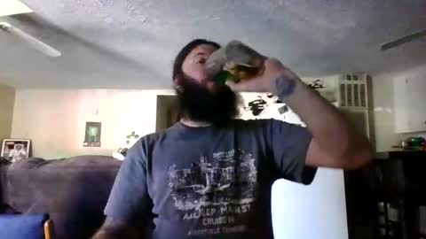 Snapshot of mudge chatting on February 2025 07:00:01 PM Mudge online show from February 2025 07:00:01 PM