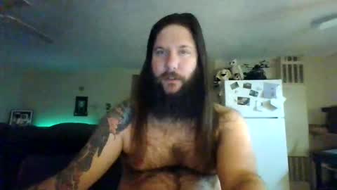 Snapshot of mudge chatting on February 2025 03:40:01 AM Mudge online show from February 2025 03:40:01 AM