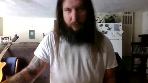 Snapshot of mudge chatting on February 2025 02:24:02 PM Mudge online show from February 2025 02:24:02 PM