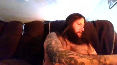 Snapshot of mudge chatting on February 2025 12:45:02 PM Mudge online show from February 2025 12:45:02 PM