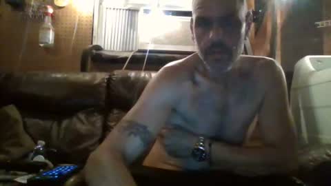 Snapshot of muffdiver718 chatting on July 2026 07:01:02 AM Muffdiver online show from July 2026 07:01:02 AM