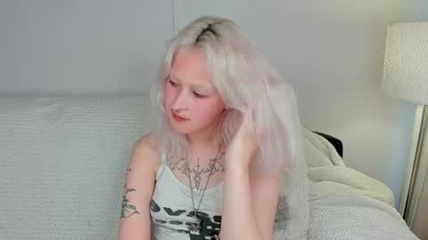 Mia online show from July 2026 08:25:02 AM