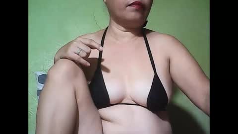 Snapshot of muffy_bunny chatting on May 2026 06:36:02 PM muffy_bunny online show from May 2026 06:36:02 PM