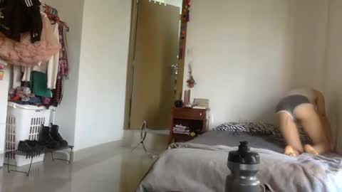 Snapshot of munchi_ chatting on December 2024 12:02:01 PM   online show from December 2024 12:02:01 PM