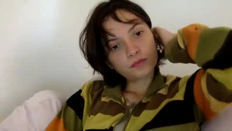 Snapshot of munchi_ chatting on January 2025 05:27:01 PM   online show from January 2025 05:27:01 PM