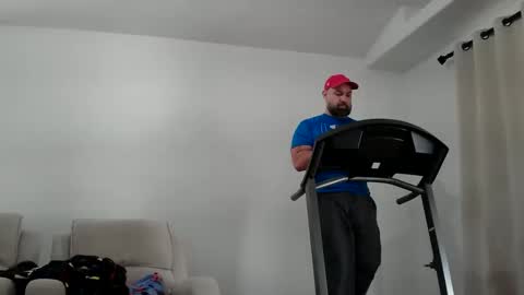 Snapshot of munchies420 chatting on February 2026 05:19:02 PM Bearded online show from February 2026 05:19:02 PM