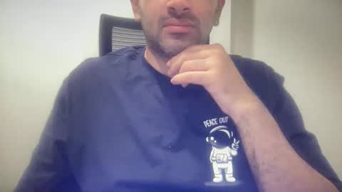 munnabobby2008 online show from November 2025 05:01:02 PM