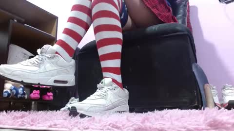 Snapshot of murielbrown chatting on February 2025 01:29:01 AM Muriel online show from February 2025 01:29:01 AM