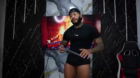 Snapshot of muscle_man19 chatting on July 2026 05:32:02 AM Nick online show from July 2026 05:32:02 AM