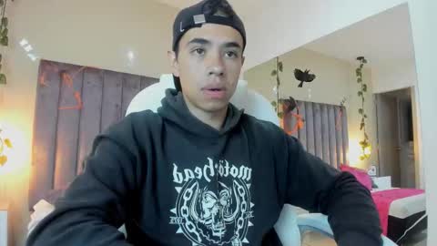 muscle scott online show from October 2025 12:13:02 PM