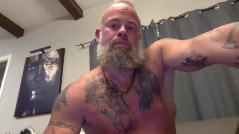 muscledick40 online show from September 2025 02:44:02 AM