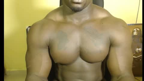 musclegod23 online show from February 2025 10:19:02 PM