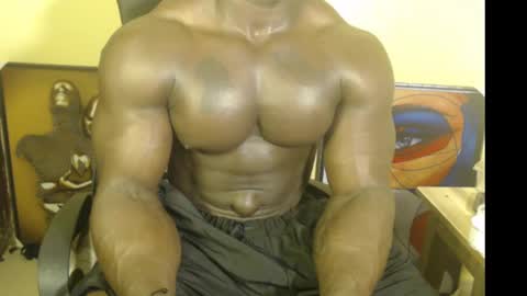 musclegod23 online show from March 2025 12:39:02 AM