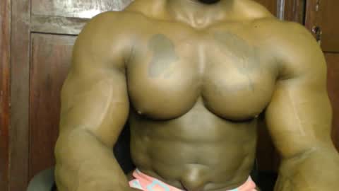musclegod23 online show from September 2025 11:59:02 PM