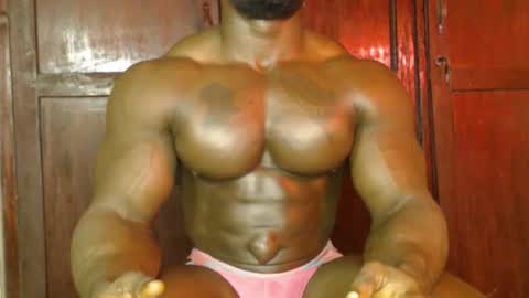 musclegod23 online show from October 2025 12:00:02 AM