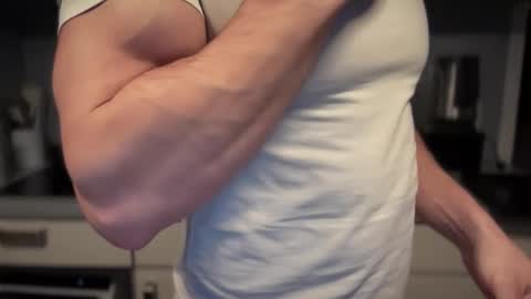 musclehair3 online show from October 2025 08:27:02 PM