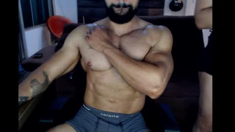 Snapshot of muscleweed420 chatting on January 2025 08:54:01 PM Ragnar   online show from January 2025 08:54:01 PM