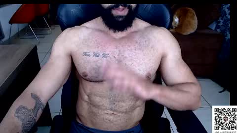 Snapshot of muscleweed420 chatting on November 2025 09:06:02 PM Ragnar   online show from November 2025 09:06:02 PM