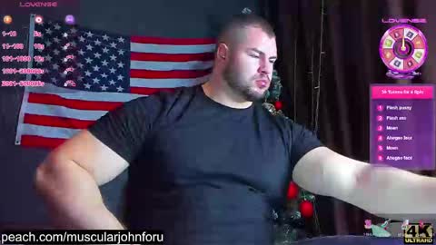 Snapshot of muscularjohnforu chatting on December 2024 08:25:02 PM click icon for peach  online show from December 2024 08:25:02 PM
