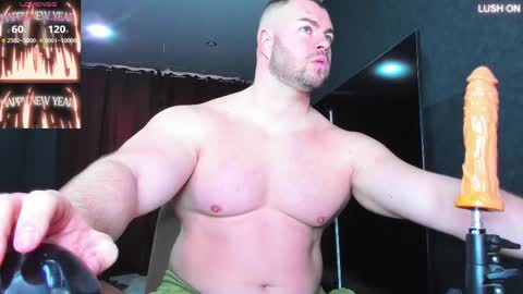 Snapshot of muscularjohnforu chatting on March 2025 08:37:02 AM click icon for peach  online show from March 2025 08:37:02 AM