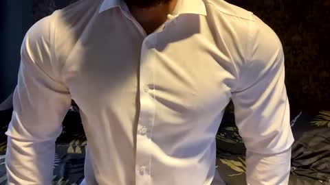 Snapshot of muscularjuggler chatting on September 2025 02:48:01 AM muscularjuggler online show from September 2025 02:48:01 AM