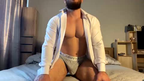 muscularjuggler online show from December 2025 04:39:02 AM