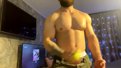 muscularjuggler online show from January 2026 03:58:01 PM