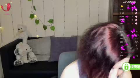 Snapshot of muse_kitty_jenia chatting on February 2025 10:11:02 PM Jenya online show from February 2025 10:11:02 PM