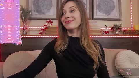 Luna  online show from November 2025 08:55:01 PM