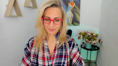 Snapshot of museofstage chatting on January 2026 11:36:02 AM Diana online show from January 2026 11:36:02 AM