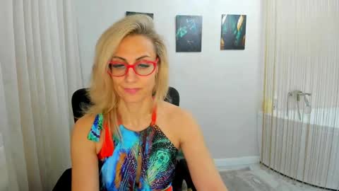 Snapshot of museofstage chatting on May 2026 11:40:02 AM Diana online show from May 2026 11:40:02 AM