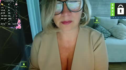 Snapshot of music_fairy chatting on May 2026 09:51:02 AM Lana online show from May 2026 09:51:02 AM