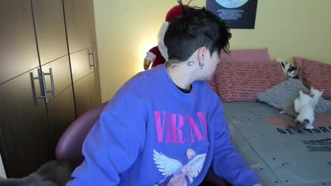 Snapshot of musicayluna chatting on December 2024 09:22:01 AM VALENTINA Luna online show from December 2024 09:22:01 AM