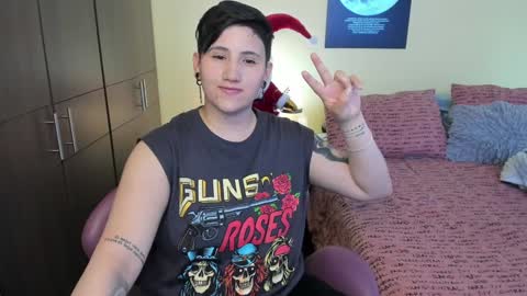 Snapshot of musicayluna chatting on December 2024 10:14:02 PM VALENTINA Luna online show from December 2024 10:14:02 PM