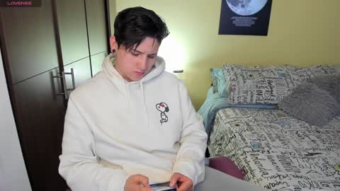 Snapshot of musicayluna chatting on February 2025 10:03:02 AM VALENTINA Luna online show from February 2025 10:03:02 AM