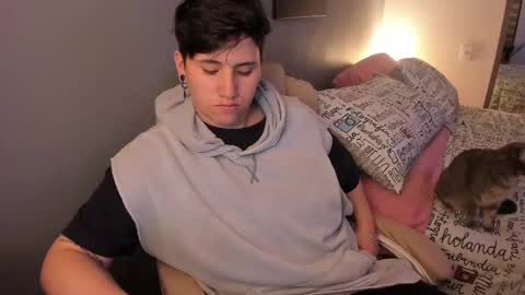 Snapshot of musicayluna chatting on March 2025 03:41:01 AM VALENTINA Luna online show from March 2025 03:41:01 AM