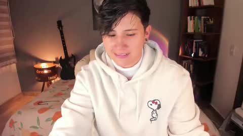 Snapshot of musicayluna chatting on September 2025 12:22:02 AM VALENTINA Luna online show from September 2025 12:22:02 AM