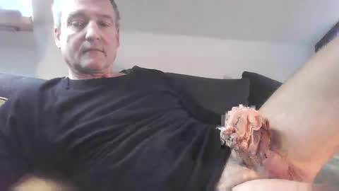 nobuddy online show from November 2025 08:57:01 AM