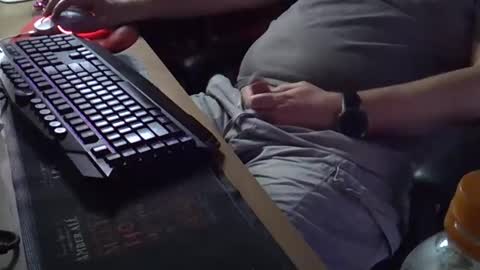 Snapshot of muso44 chatting on November 2025 08:36:02 AM Muso online show from November 2025 08:36:02 AM