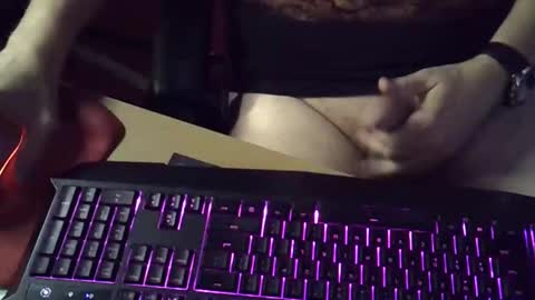 Snapshot of muso44 chatting on November 2025 09:58:01 PM Muso online show from November 2025 09:58:01 PM