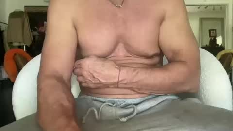 musselmale online show from October 2025 09:03:02 PM