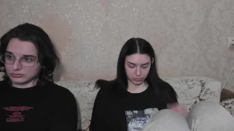 Snapshot of muuur_love chatting on May 2026 07:28:02 AM cute couple online show from May 2026 07:28:02 AM