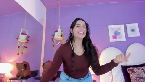 my_aleja_ online show from September 2025 01:01:01 PM