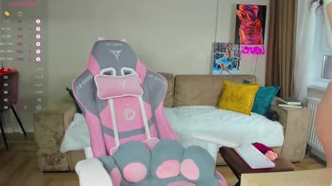 Emmy online show from February 2025 02:17:02 AM