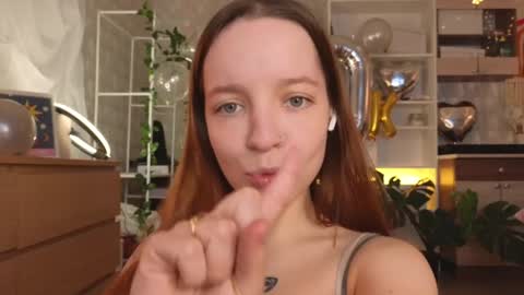 Snapshot of my_mia_ chatting on January 2025 09:40:02 AM MIA I will be here Monday Wednesday Thursday Saturday online show from January 2025 09:40:02 AM