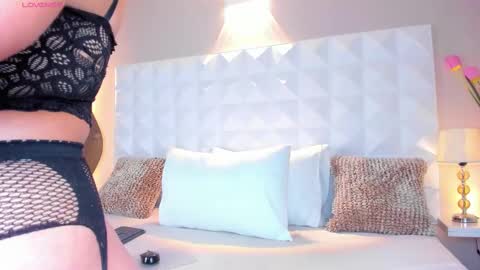 Mariana Evans online show from February 2025 11:40:02 AM