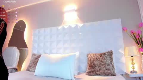 Mariana Evans online show from March 2025 11:36:02 AM