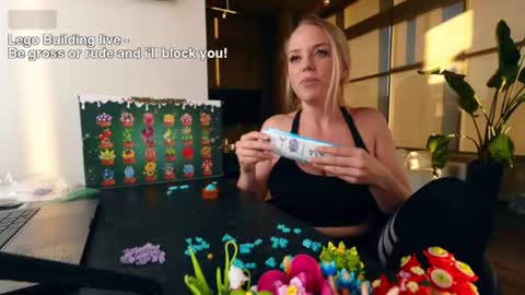 MyCookieJar online show from December 2025 12:28:02 AM